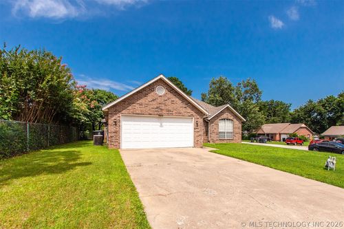3504 216th East Ave, Broken Arrow, OK, 74014-1143 | Card Image