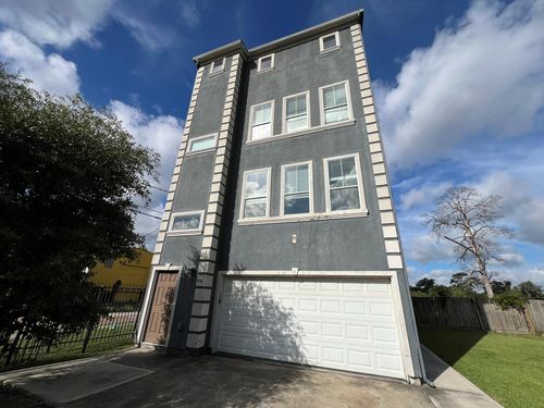 unit-a-408 Eichwurzel Ln, Houston, TX, 77009-1882 | Card Image