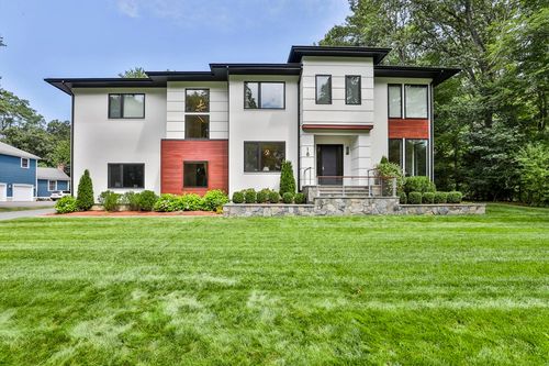 18 Blueberry Ln, Lexington, MA, 02420-2402 | Card Image