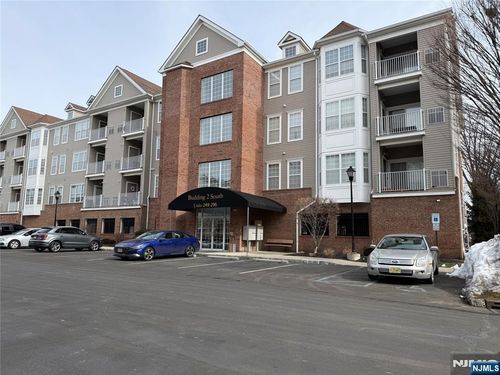 281 Cory Ln, Elmwood Park, NJ, 07407-3230 | Card Image