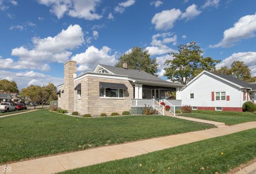 712 W 3rd St, Seymour, IN, 47274-2052 | Card Image