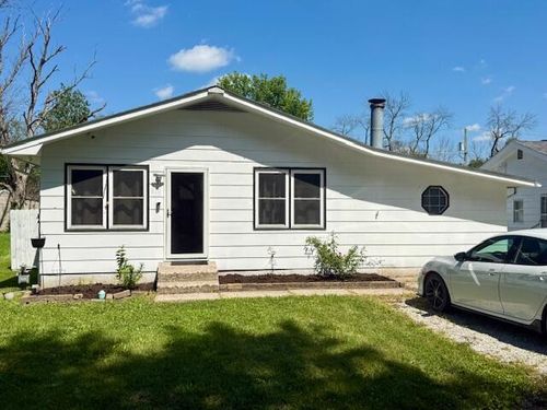 610 Green St, CENTRALIA, MO, 65240-1619 | Card Image