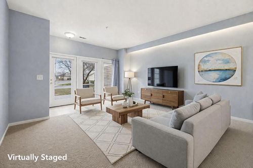 k-2424 Fox River Pkwy, Waukesha, WI, 53189 | Card Image