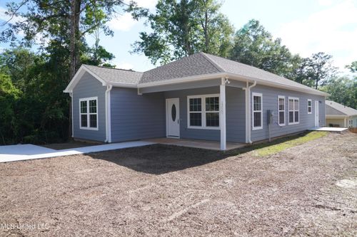 13451 Mary Ave, Gulfport, MS, 39503-5306 | Card Image