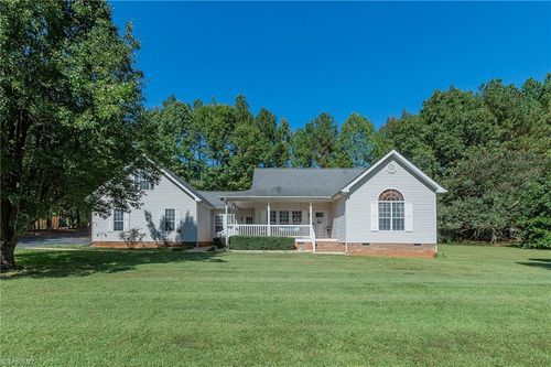 2139 Woods Stream Ln, Asheboro, NC, 27205-8191 | Card Image