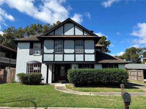 61 Grand Canyon Dr, New Orleans, LA, 70131-8634 | Card Image