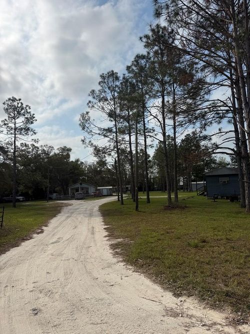 190 Se 65th Ave, Cross City, FL, 32628-3923 | Card Image