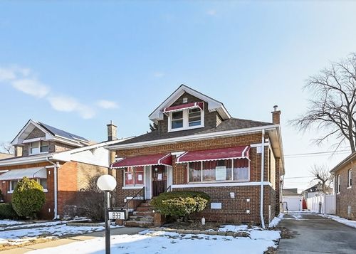 833 S 21st Ave, Maywood, IL, 60153-1713 | Card Image