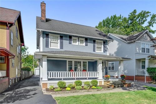 2172 Briarwood Rd, Cleveland Heights, OH, 44118-2834 | Card Image