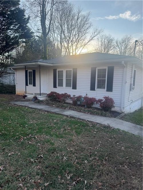 134 Faulkner St, Cleveland, GA, 30528-1002 | Card Image