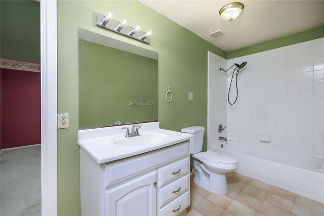 24046 Spring Briar Ln, House other with 4 bedrooms, 3 bathrooms and 2 parking in Spring TX | Image 14