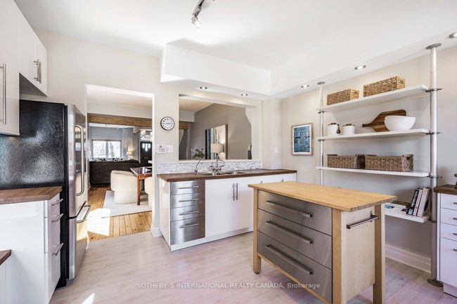 87 W Lodge Ave, House attached with 3 bedrooms, 2 bathrooms and null parking in Toronto ON | Image 19