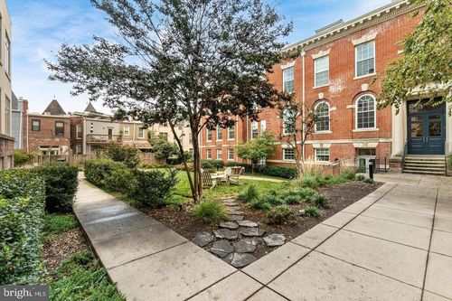 apt-v306-150 V St Nw, WASHINGTON, DC, 20001-5609 | Card Image