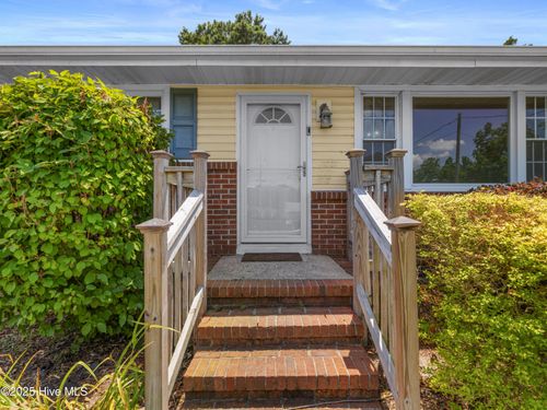 107 Tower Dr, Jacksonville, NC, 28546-8032 | Card Image