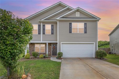 1432 Scofield Ct, Rural Hall, NC, 27045-9944 | Card Image