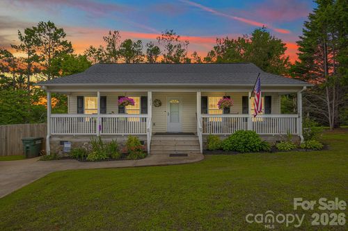 217 Lakewood Dr, Pickens, SC, 29671-9407 | Card Image