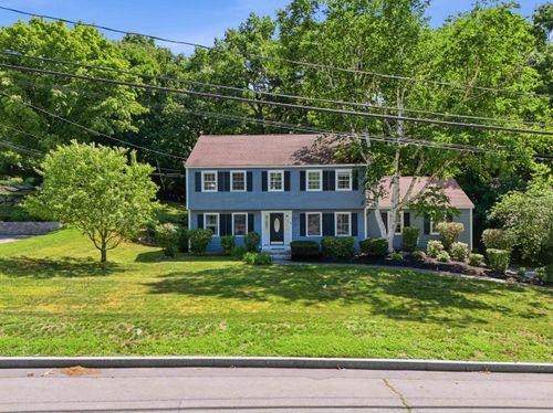 101 Currier Dr, Manchester, NH, 03104-4735 | Card Image