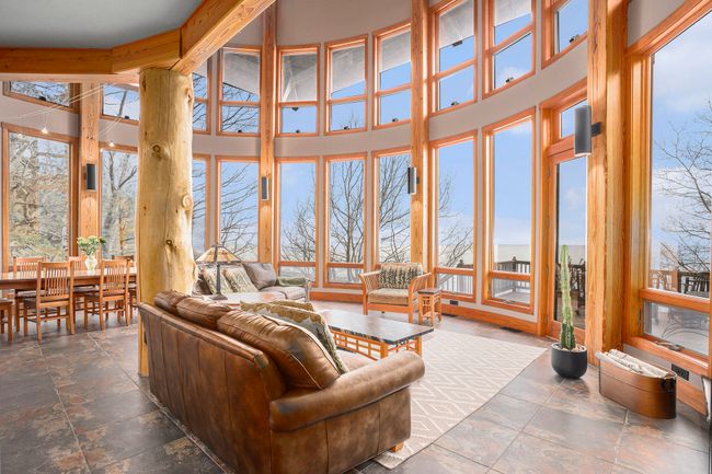 Expansive views | Image 9