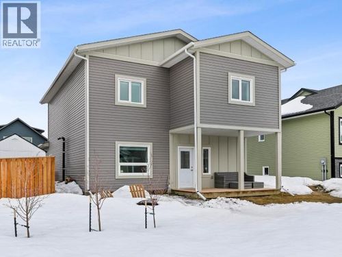 33 Tanana Lane, Whitehorse, YT, Y1A0S6 | Card Image