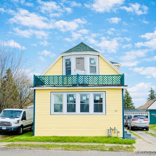 231 Grider St, Buffalo, NY, 14215-3724 | Card Image