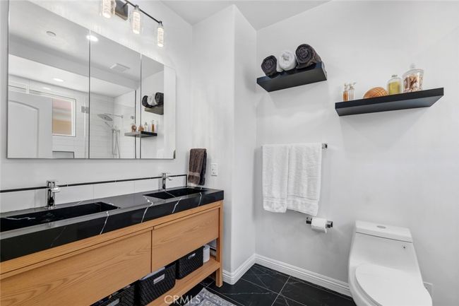 13 - 14535 Margate St, Townhouse with 3 bedrooms, 3 bathrooms and 2 parking in Sherman Oaks CA | Image 21