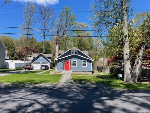 1790 Parmly Rd, Mohegan Lake, NY, 10547-1647 | Card Image