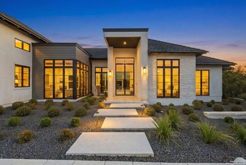 121 Greystone Pt, Boerne, TX, 78006-4200 | Card Image