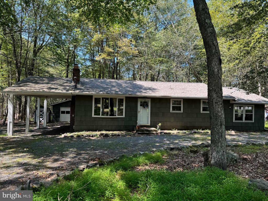 Beech Ln, Pocono Lake, PA 18347