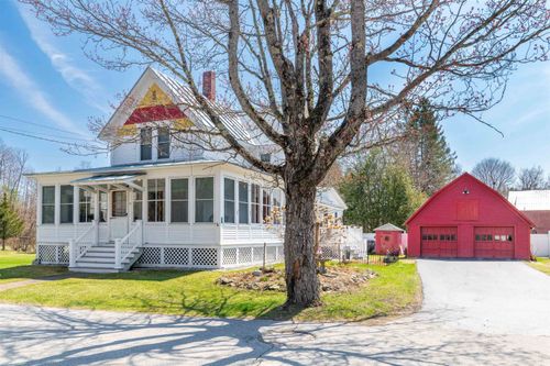 5 Maple St, Wells River, VT, 05081-3004 | Card Image