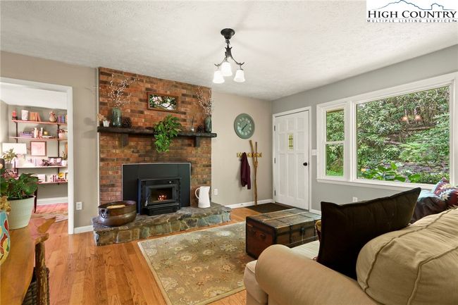 157 Twisted Laurel Ln, House other with 3 bedrooms, 2 bathrooms and null parking in Blowing Rock NC | Image 26