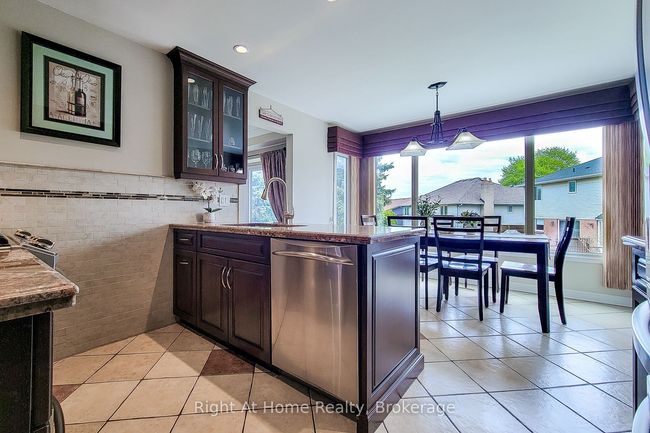 133 Lavender Dr, House other with 5 bedrooms, 3 bathrooms and 2 parking in Ancaster ON | Image 28