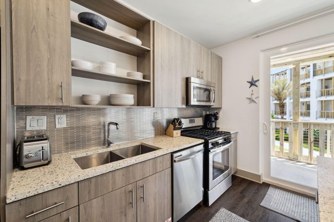 Kitchen | Image 6