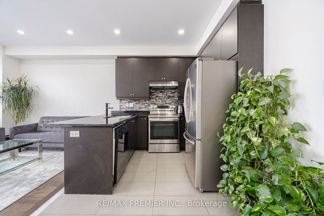 81 Alexie Way, House attached with 4 bedrooms, 4 bathrooms and 3 parking in Vaughan ON | Image 10