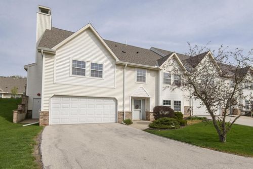 355 Jennifer Lane, Brookfield, WI, 53045 | Card Image