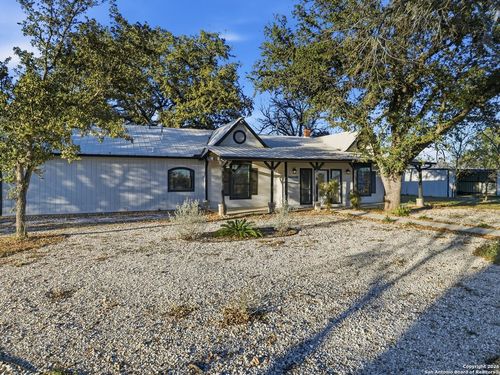 2-8013 New Sulphur Spgs, San Antonio, TX, 78263 | Card Image