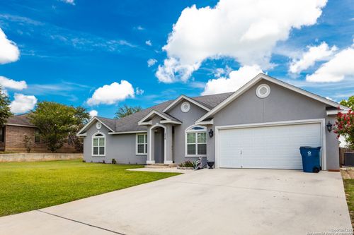 316 Crownhill, Pleasanton, TX, 78064-2051 | Card Image