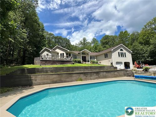 5141 Innwood Dr, Germansville, PA, 18053-2746 | Card Image