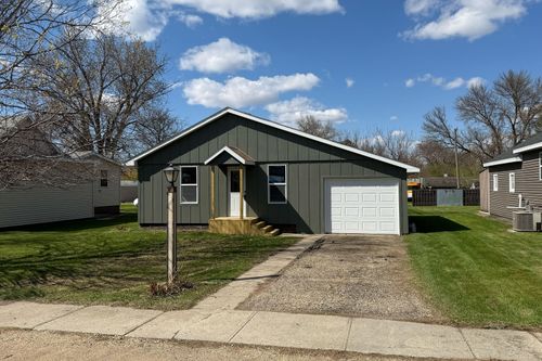 407 Pheasant Ave, Hayti, SD, 57241-5240 | Card Image
