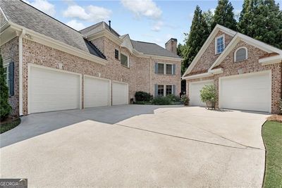 5 Bay Garage | Image 2