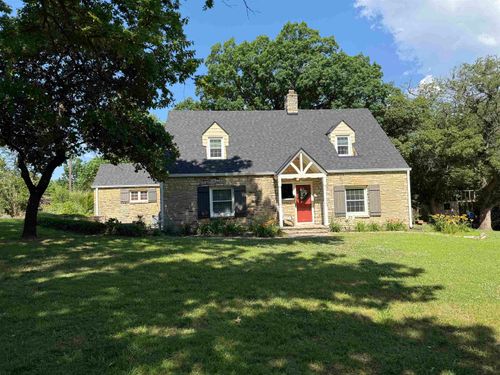 23 Crestwood Dr, Arkansas City, KS, 67005-9006 | Card Image