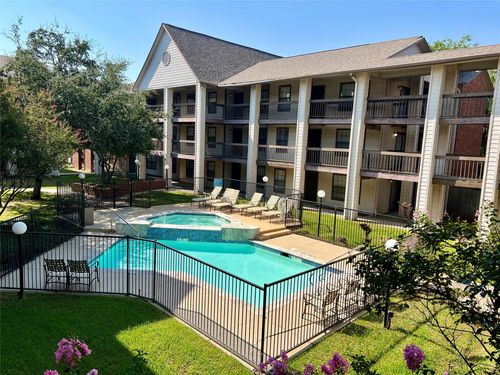 apt-105-218 N Texas Blvd, Denton, TX, 76201-5666 | Card Image