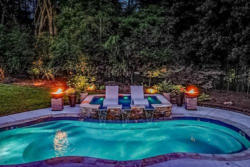 1076 Pretender Way, Columbia, TN, 38401-1688 | Card Image