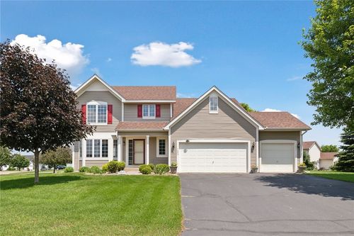 1605 Possum Way, New Richmond, WI, 54017-6744 | Card Image