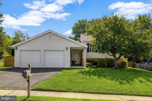 254 E Juniper Ave, STERLING, VA, 20164-2416 | Card Image