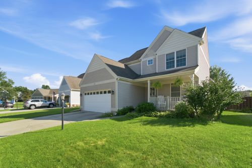 803 Olde Towne Sq, Chesterton, IN, 46304 | Card Image