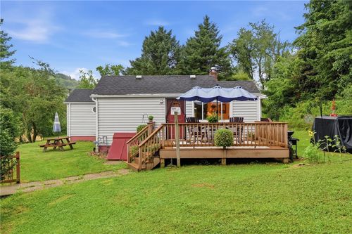 541 Old State Route 66, Greensburg, PA, 15601-6650 | Card Image