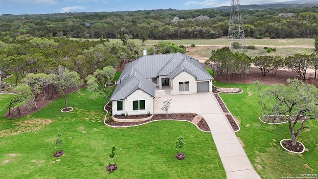 8166 Blue Oak, House other with 4 bedrooms, 5 bathrooms and null parking in Garden Ridge TX | Image 71