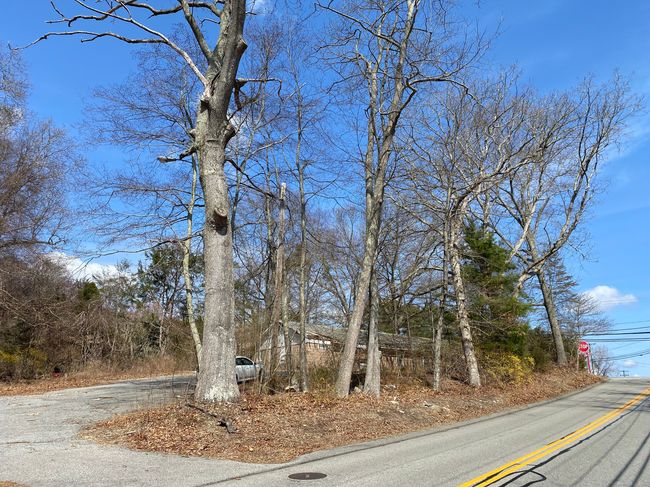 828 Vauxhall Street Ext, House other with 0 bedrooms, 1 bathrooms and 5 parking in Waterford CT | Image 17