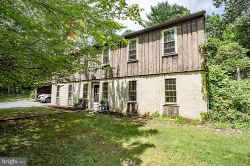 573 Hill Church Rd, BOYERTOWN, PA, 19512-8390 | Card Image