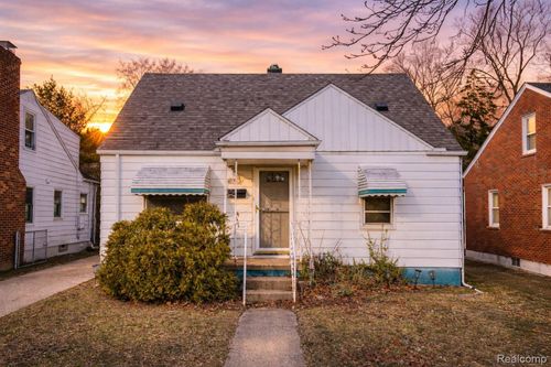 2019 Hyland St, Ferndale, MI, 48220-1240 | Card Image